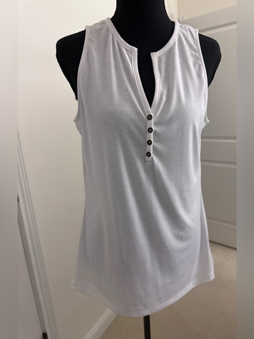Doe & Rae White Sleeveless Henley Tank with Button Placket